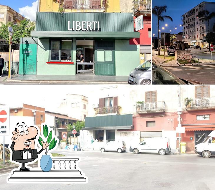 Gli esterni di Girarrosto Liberti Gusto e Tradizione