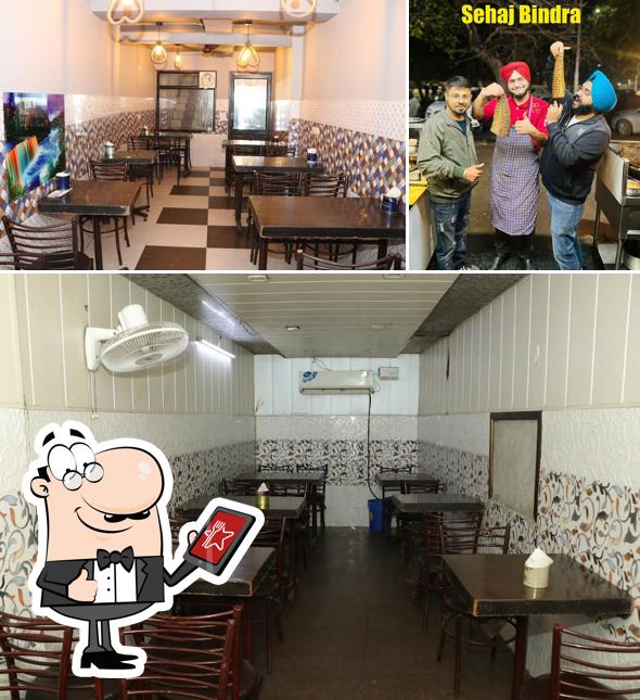 Bindra Fouji Fish & Chicken Corner