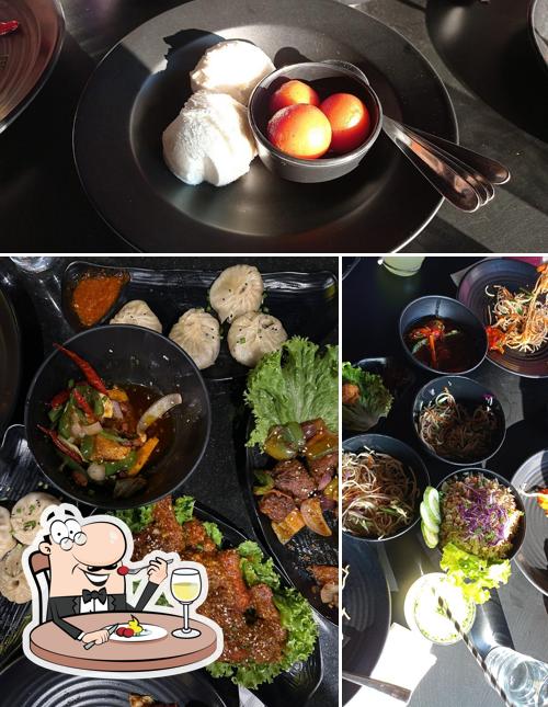 Food at ROM Group 3 (ROM HANGOUT)