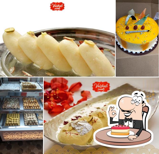 Cheesecake at Vaishali Sweets