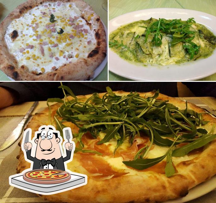 A Antica Trattoria e Pizzeria da Donato, puoi ordinare una bella pizza