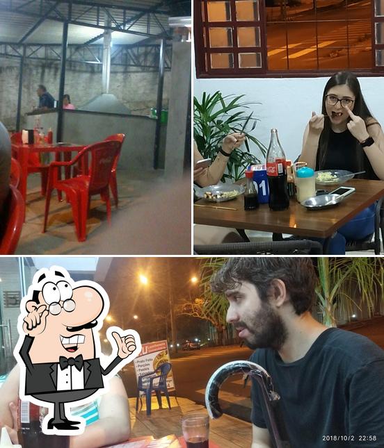 O interior do Esquina do Espeto