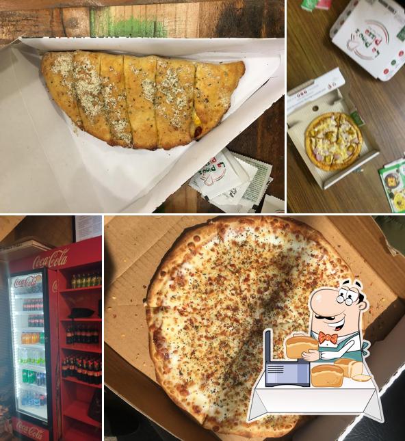 Garlic bread at La Pino'z Pizza Sector-38