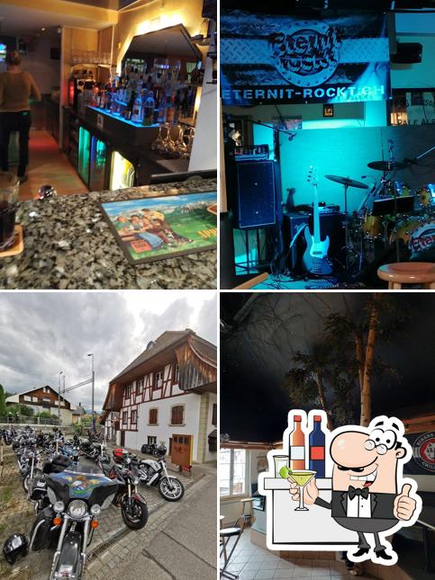 Housis Bikerbar/Bistro Halbmond