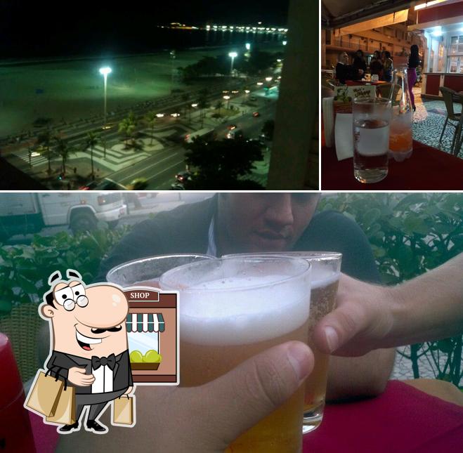 Entre diversos coisas, exterior e mesa de jantar podem ser encontrados no MAB'S