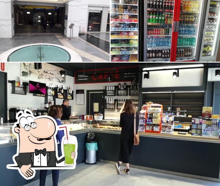 Goditi un drink a Bar Gemelli