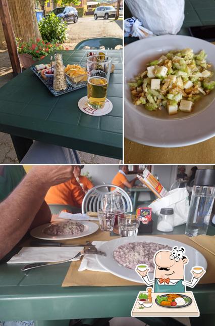 Dai un’occhiata alla immagine che raffigura la cibo e birra di Harley Cafè