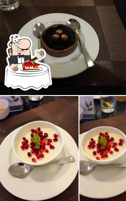 Charlie's Bar and Restaurant offers a number of desserts