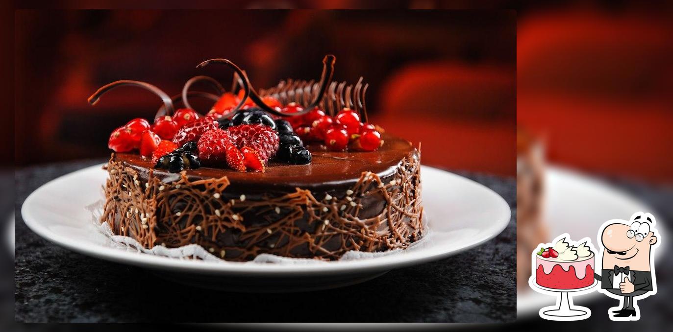 Navya Bakers, Panampilly