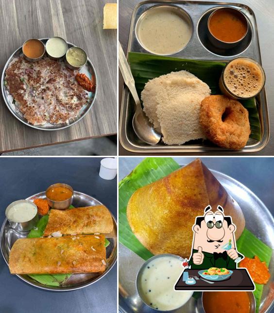 Food at New Taaza Thindi