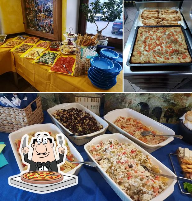 Ordina una pizza a Cafe Sarriod