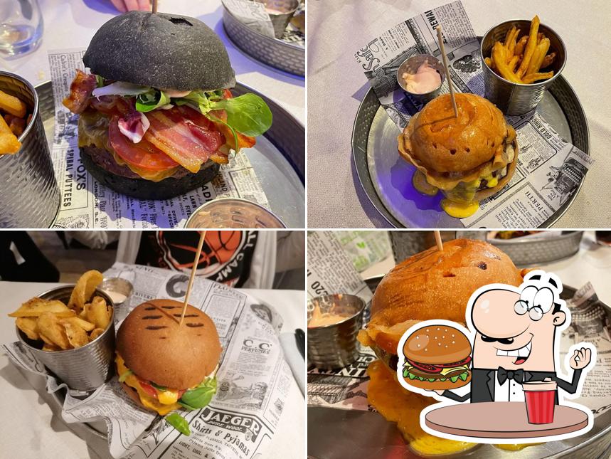 Prenditi un hamburger a Burgheria steak-house da Bindo