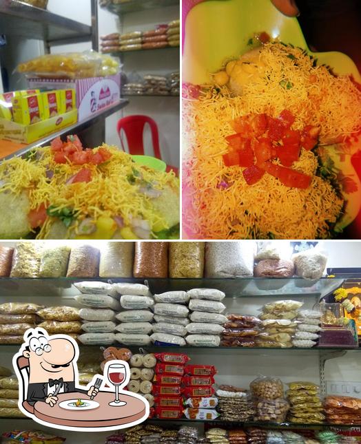 Food at Ganesh Bhel