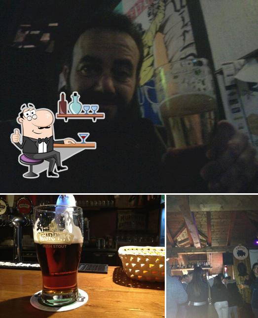 Oscar Wilde si caratterizza per la interni e birra