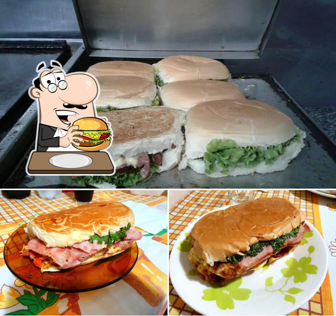 Consiga um hambúrguer no Big Burger Lanches