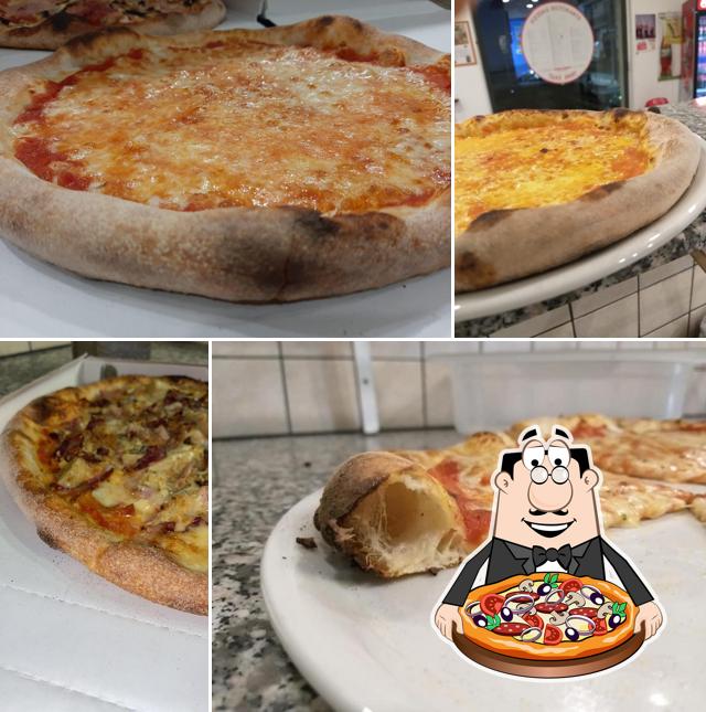 Scegli tra le svariate varianti di pizza