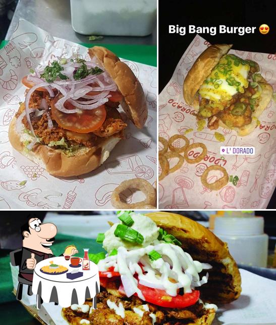 Order a burger at L'dorado 2.0
