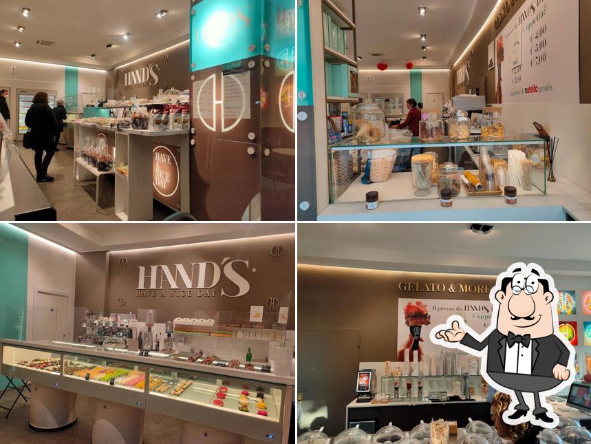 Siediti a un tavolo di Hands