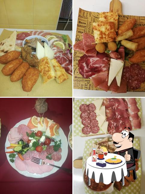 Piatto di formaggi al La Campagnola