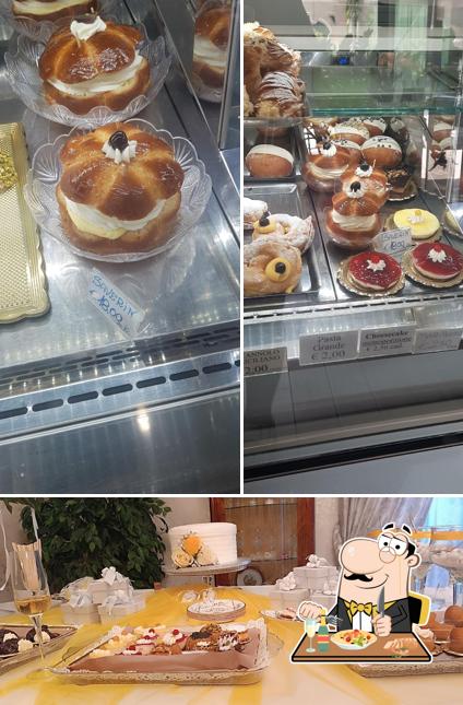 Platti al Pasticceria Rosario Cicciò