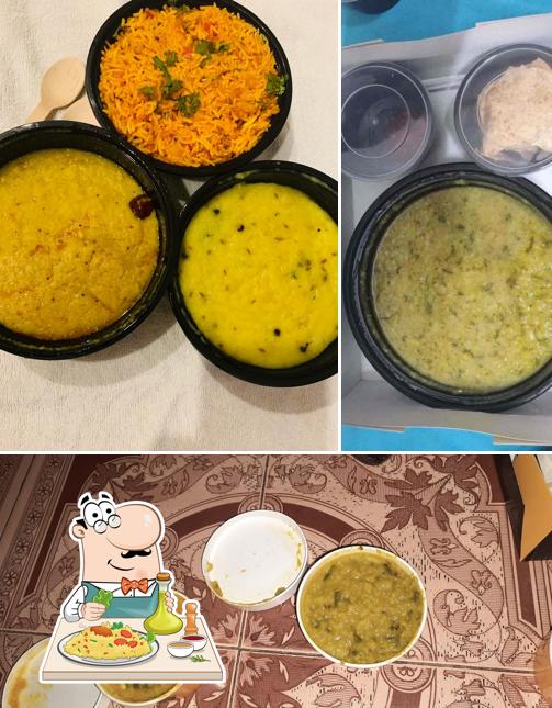 Food at Khichdi Experiment