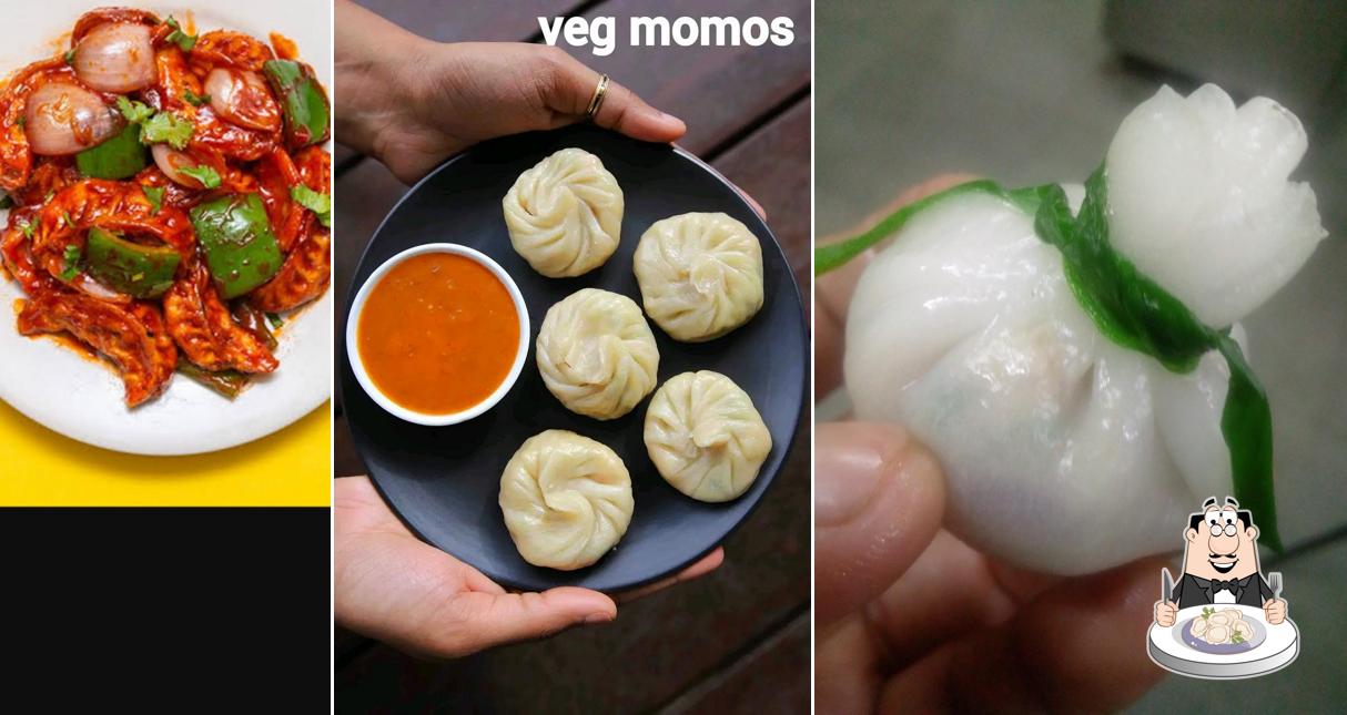 Dumplings at TIBET HOT MOMOS