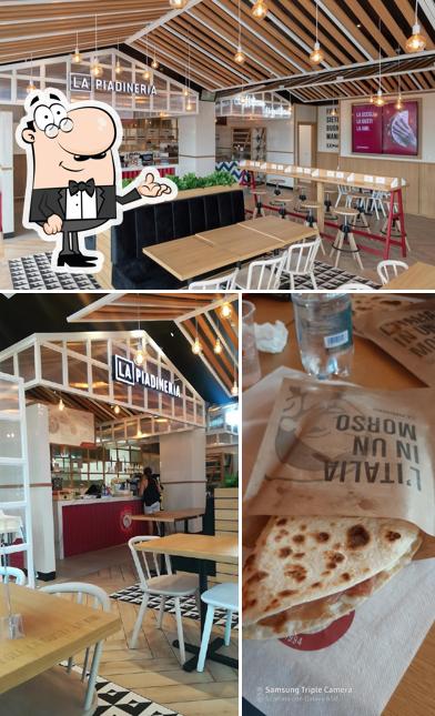Tra le varie cose da La Piadineria si possono trovare la interni e pizza