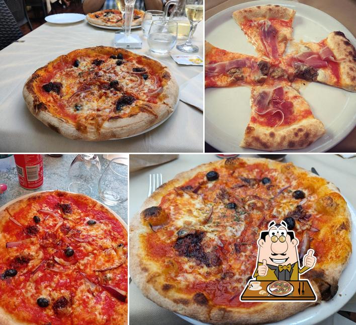 A La Perla Nera, puoi goderti una bella pizza