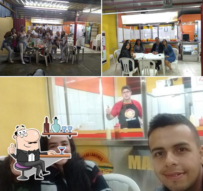 Veja imagens do interior do Lanchonete Marcos Lanches