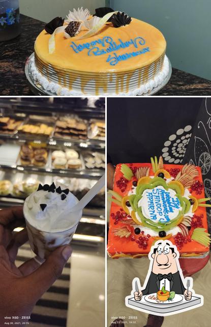 Food at Choco cake hut