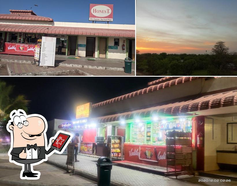 Indian Oil Gas Station & Food Plaza