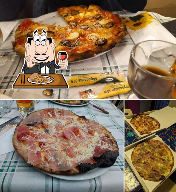 Scegli tra le molte varianti di pizza