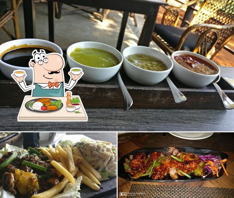 Food at THE HUNGRY HORNBILL BY FAT PANDA