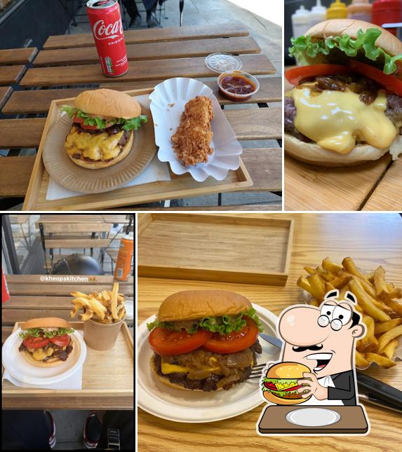 KHEOPS Smashburgers serve un'ampia quantità di opzioni per gli amanti dell'hamburger