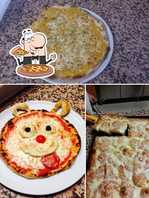 Prenditi una pizza a Pizzeria d' asporto Quadrifoglio