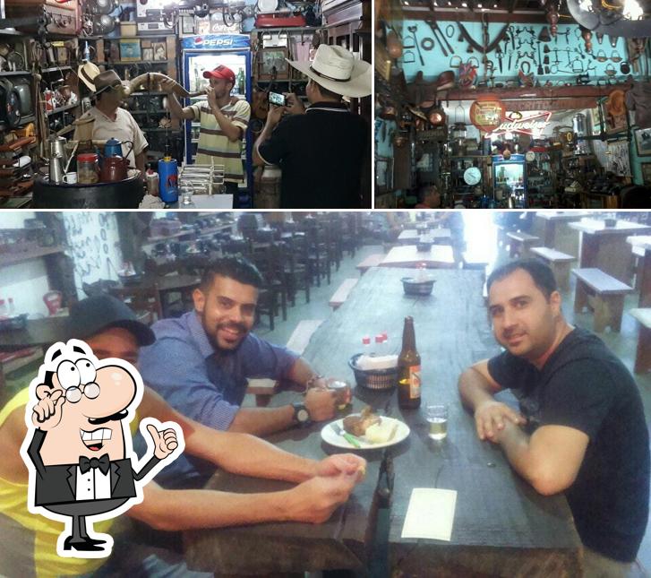 O interior do Bar do Cornélio