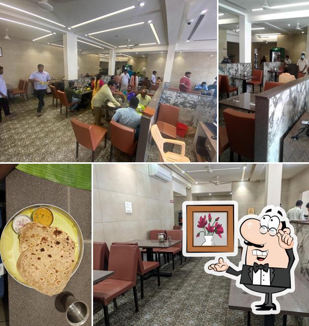 The interior of HOTEL VIGNESH