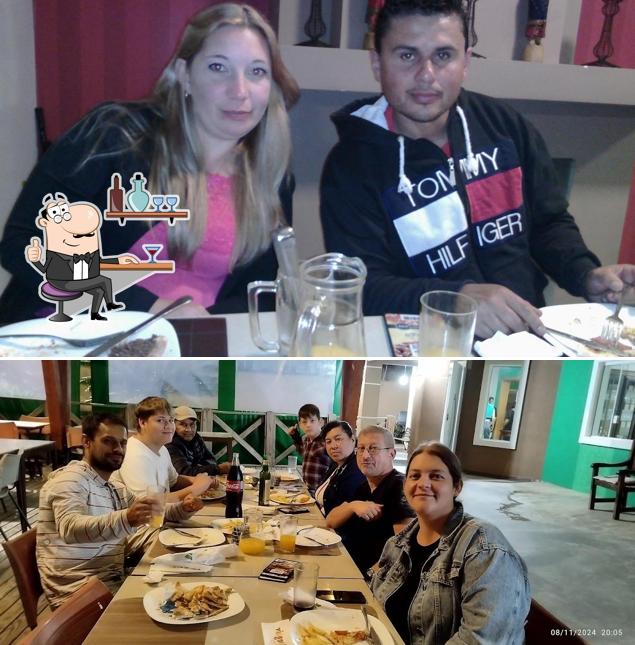 Veja imagens do interior do Viniguthi Gastronomia