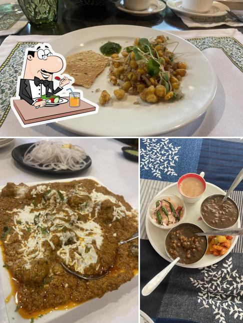 Food at Bhukkad Family Restaurant