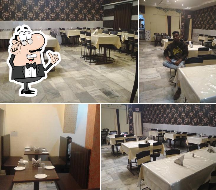 The interior of 99 RESTAURANT