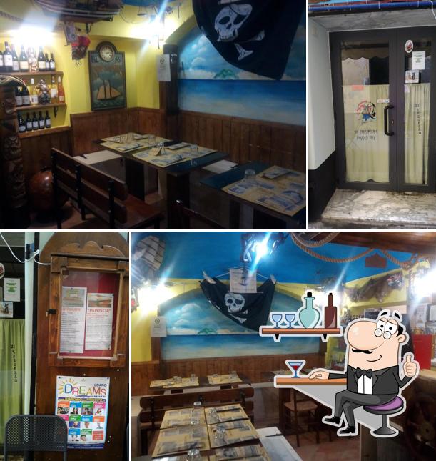 Dai un'occhiata agli interni di Pizzeria Il Vascello