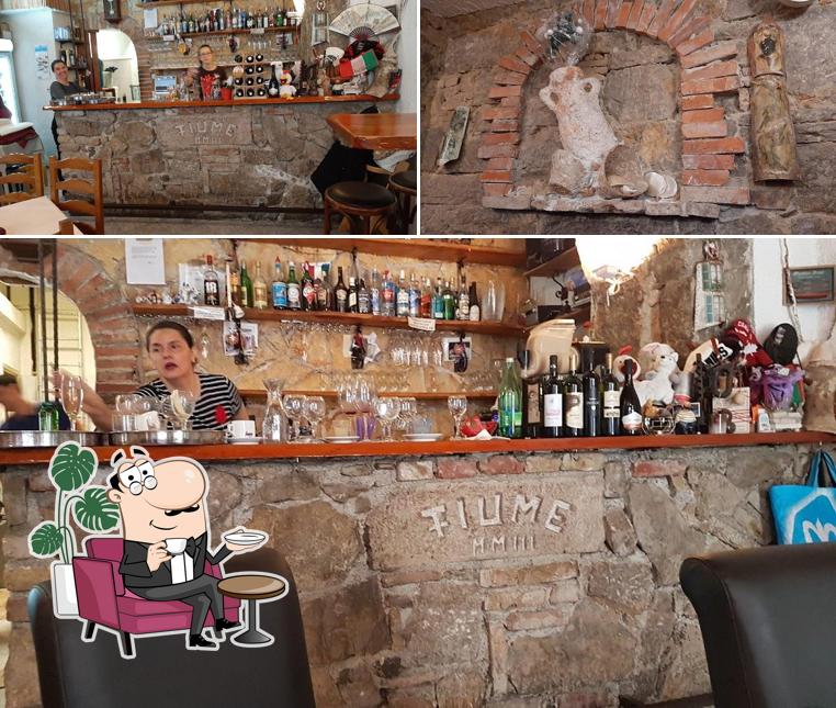 Gli interni di Konoba Fiume