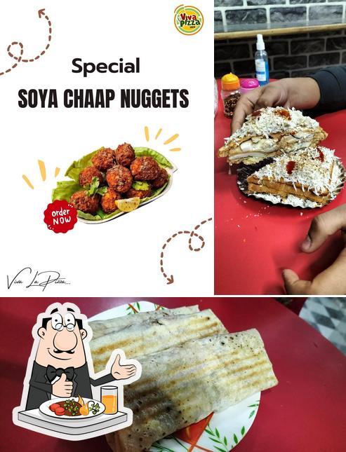Food at Viva La Pizza India