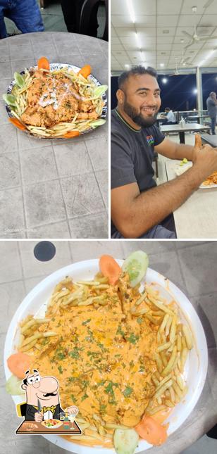 Pad thai at Azba chicken