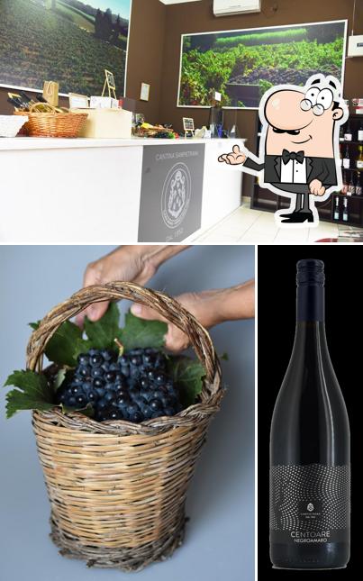 Gli interni di Cantina Sampietrana - Enoteca - Punto Vendita