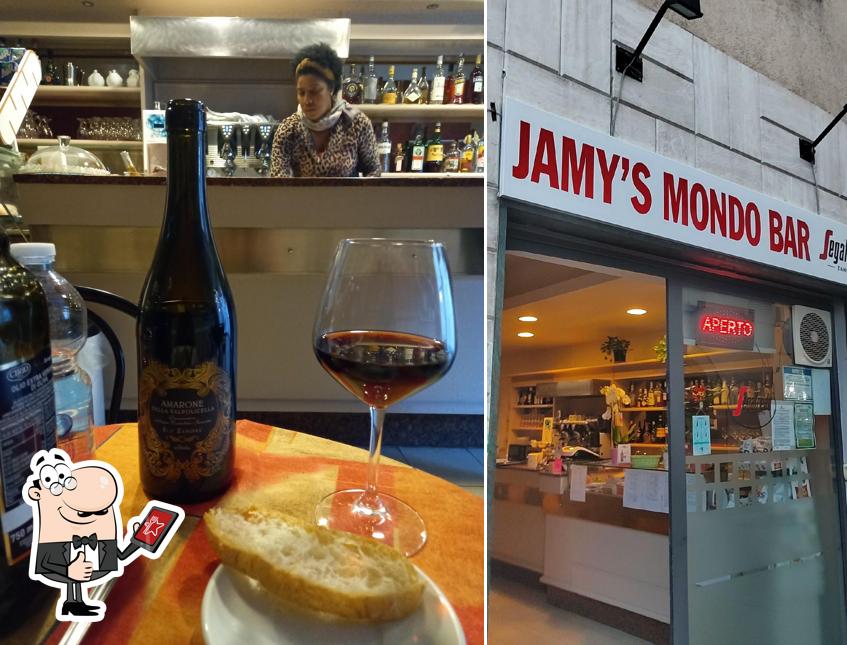 Jamy's mondo bar