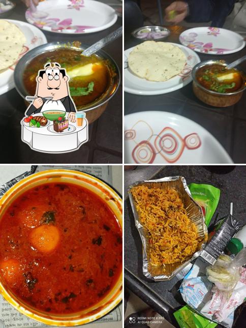 Hot and sour soup at Delhi State Chicken Center