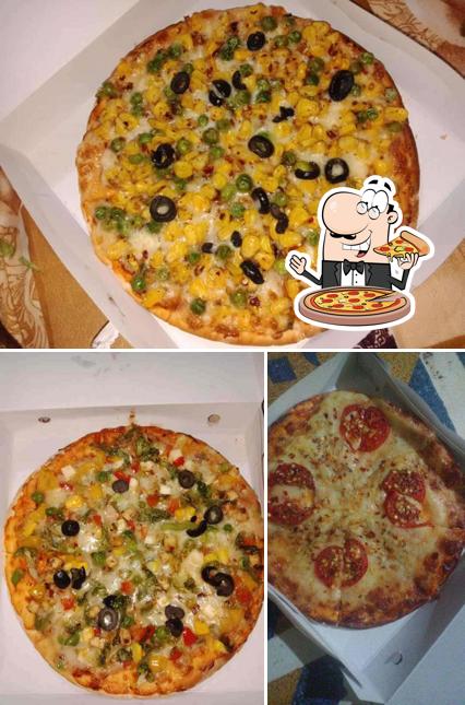 Pick pizza at Falooda King