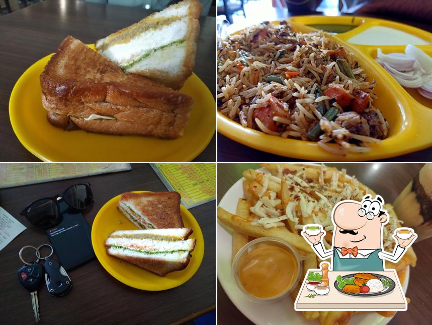 Food at Sagar Gaire, ISBT Habibganj