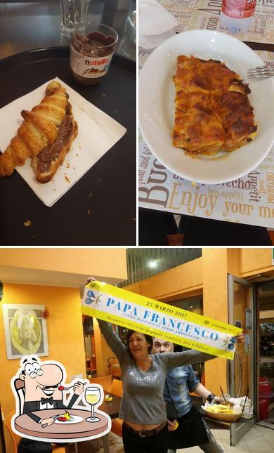 La foto di cibo e interni da Panico bar
